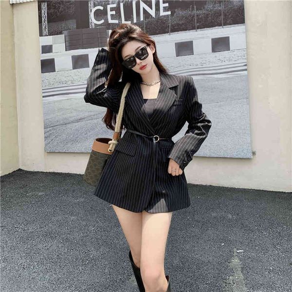 women's suits & blazers high-quality fashion autumn and winter new style ladies blazer, female temperament belt design, button str, White;black
women's suits & blazers high-quality fashion autumn and winter new style ladies blazer, female temperament belt design, button str, White;black
