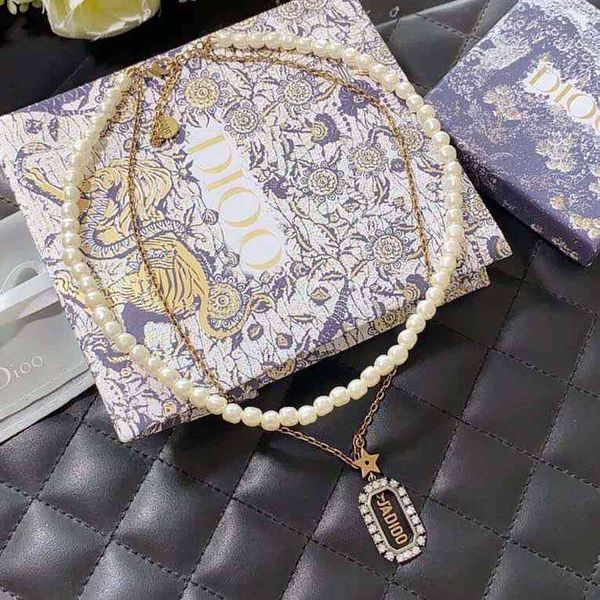luxury designer fashion necklace dijia 20 net red star pearl double layer chain ancient gold letter temperament female autumn winter, Red;brown
luxury designer fashion necklace dijia 20 net red star pearl double layer chain ancient gold letter temperament female autumn winter, Red;brown