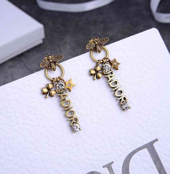 family diamond five earrings fashion d luxury letter designer jewelry pointed star bee, Red;brown
family diamond five earrings fashion d luxury letter designer jewelry pointed star bee, Red;brown