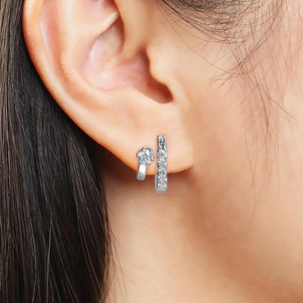 stud cartilage earrings for women cubic zirconia trendy ear rings white gold color fashion jewelry dwe147, Golden;silver
stud cartilage earrings for women cubic zirconia trendy ear rings white gold color fashion jewelry dwe147, Golden;silver