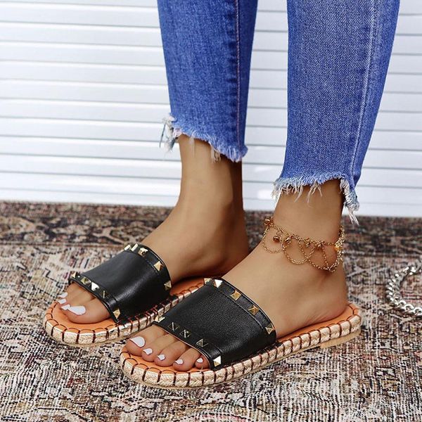 slippers oversize women summer 2021 europe america weave rivet a word sandy beach color contrast splicing sandals, Black
slippers oversize women summer 2021 europe america weave rivet a word sandy beach color contrast splicing sandals, Black