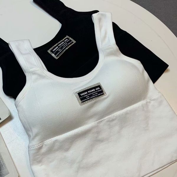 534 spot style waist slimming wear-bra internet celebrity same style popular fashion brand knitted medium womens mid-length vest, Black;white
534 spot style waist slimming wear-bra internet celebrity same style popular fashion brand knitted medium womens mid-length vest, Black;white