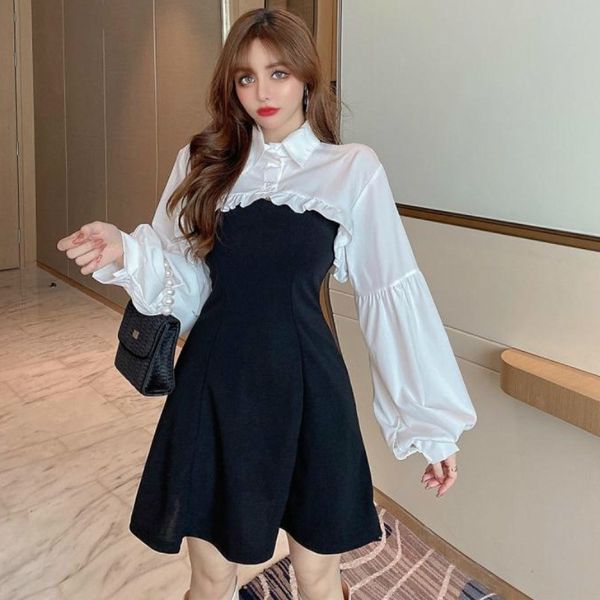 fashion two pieces set women white blouse cape black strap mini dress korean chic elegant 2 piece outfits suit 210427, Black;gray
fashion two pieces set women white blouse cape black strap mini dress korean chic elegant 2 piece outfits suit 210427, Black;gray