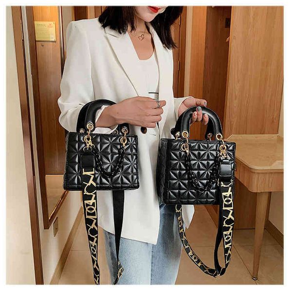 portable princess bag 2021 new autumn and winter tide large capacity handbag shoulder bag
portable princess bag 2021 new autumn and winter tide large capacity handbag shoulder bag