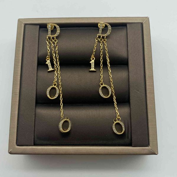 design jewelry new long style tassel uneven length letter inlaid diamond earrings personalized net red same type silver needle earrings, Golden
design jewelry new long style tassel uneven length letter inlaid diamond earrings personalized net red same type silver needle earrings, Golden