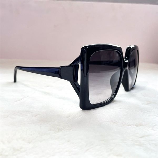 fashion designer 0876 sunglasses for women simple square oversized glasses summer wild leisure style anti-ultraviolet protection come with b, White;black
fashion designer 0876 sunglasses for women simple square oversized glasses summer wild leisure style anti-ultraviolet protection come with b, White;black