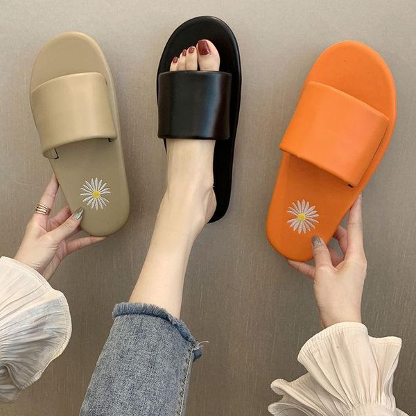 slippers 2021 summer red ins-music of the tide daisy sandals and female outer wear wild, Black
slippers 2021 summer red ins-music of the tide daisy sandals and female outer wear wild, Black
