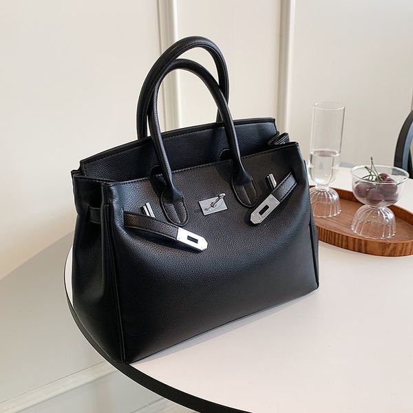 louis vutton bagsenior feeling commuting large capacity kelly bag female summer 2021 new ins portable messenger shoulder bagandd1y_top
louis vutton bagsenior feeling commuting large capacity kelly bag female summer 2021 new ins portable messenger shoulder bagandd1y_top