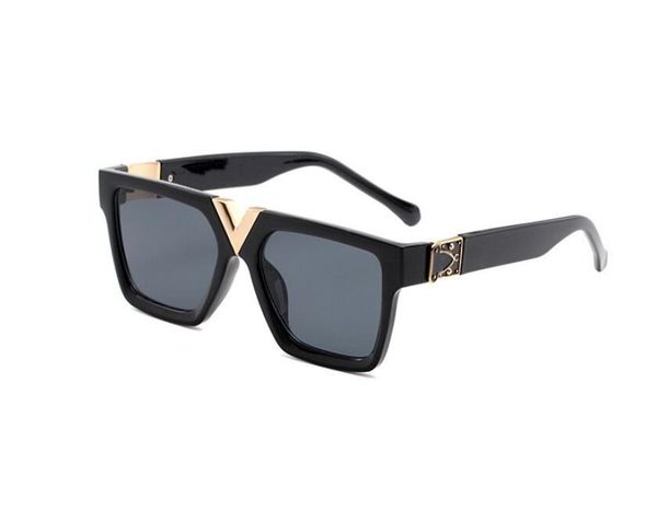8100 men classic design sunglasses fashion oval frame coating uv400 lens carbon fiber legs summer style eyewear with, White;black
8100 men classic design sunglasses fashion oval frame coating uv400 lens carbon fiber legs summer style eyewear with, White;black