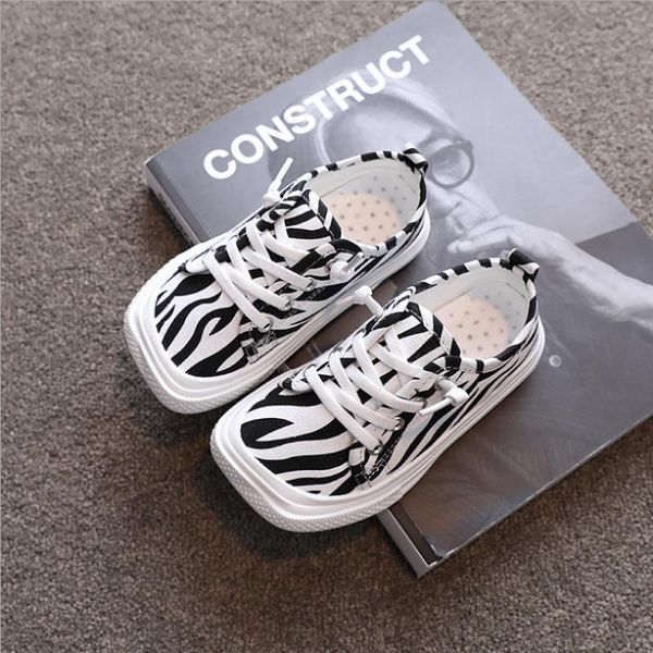 sandals 2021 tenis leopard kids flat enfant fille sneakers korean casual canvas shoes baby girl, Black;red
sandals 2021 tenis leopard kids flat enfant fille sneakers korean casual canvas shoes baby girl, Black;red