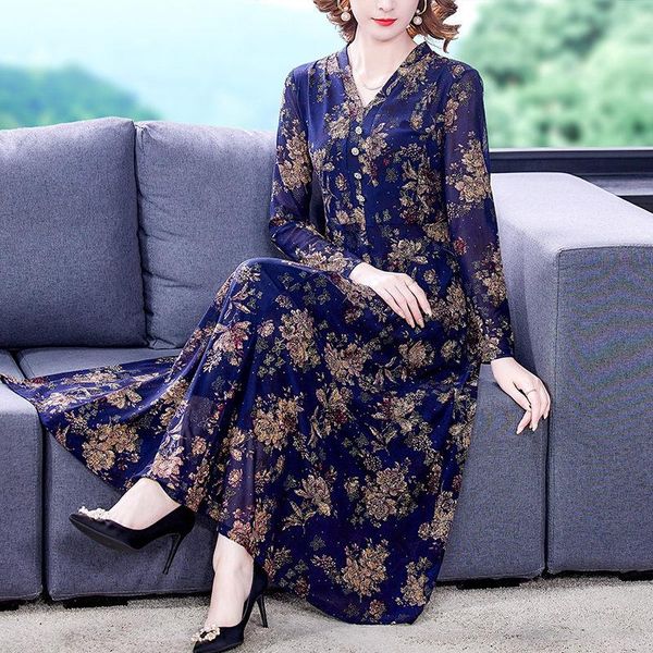 casual dresses large size silk polyester dress female spring and autumn 2021 mother loose v-neck retro printed floral long gauze m858, Black;gray
casual dresses large size silk polyester dress female spring and autumn 2021 mother loose v-neck retro printed floral long gauze m858, Black;gray