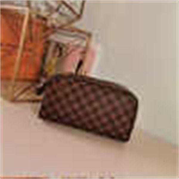 female pouches brand real wallets designer toilet bag luxury bag cosmetic urban leather long original chain wallet single key m47528 card ho, Red;black
female pouches brand real wallets designer toilet bag luxury bag cosmetic urban leather long original chain wallet single key m47528 card ho, Red;black