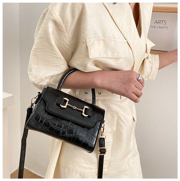 minority stone pattern small square bag spring new foreign style women's fashion single shoulder messenger bag handbags premium
minority stone pattern small square bag spring new foreign style women's fashion single shoulder messenger bag handbags premium
