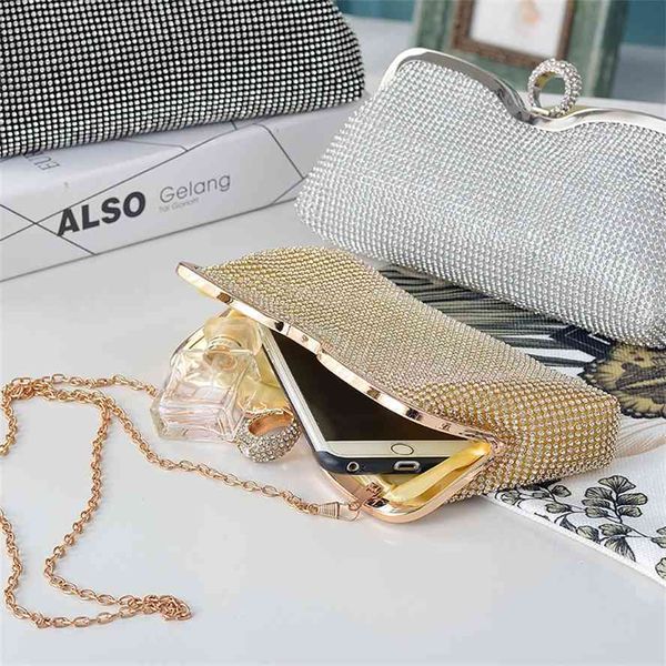 new style exquisite ring, diamond hand dress banquet cheongsam bag, temperament bag
new style exquisite ring, diamond hand dress banquet cheongsam bag, temperament bag