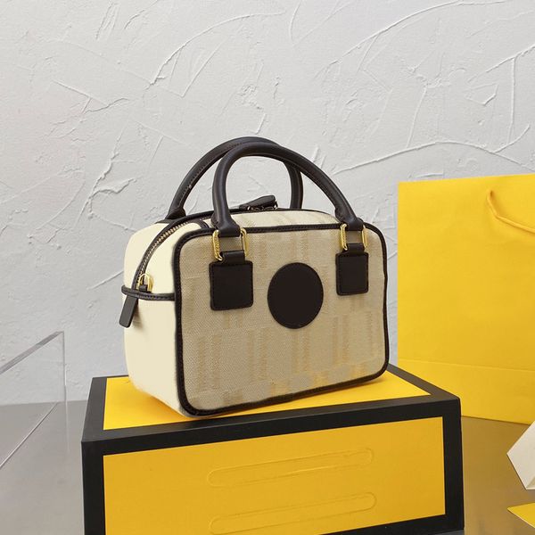 medieval crossbody bag square cowhide leather handbag women old flowers flap messenger shoulder zipper bags high quality
medieval crossbody bag square cowhide leather handbag women old flowers flap messenger shoulder zipper bags high quality
