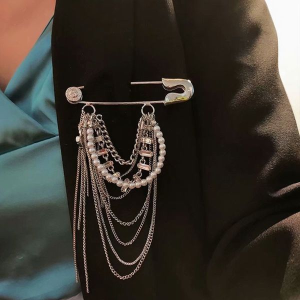 70%off south korea's new personalized multi-layer tassel chain brooch, zircon pearl pin, suit jacket accessories, Gray
70%off south korea's new personalized multi-layer tassel chain brooch, zircon pearl pin, suit jacket accessories, Gray