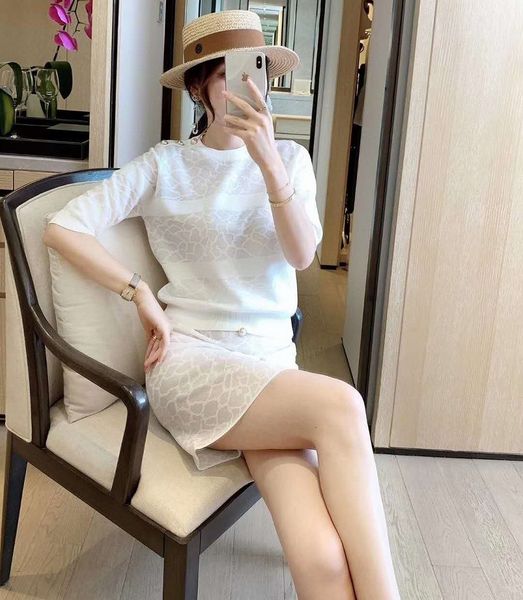ladies skirt sweater suits summer casual 2 piece set women beading button vintage jacquard knitted +mini skirt sets, White
ladies skirt sweater suits summer casual 2 piece set women beading button vintage jacquard knitted +mini skirt sets, White