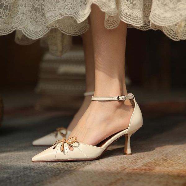 women sandals natural leather pump 22-24.5cm cowhide upper pigskin lining sheepskin insoles hollow flower bow 2021, Black
women sandals natural leather pump 22-24.5cm cowhide upper pigskin lining sheepskin insoles hollow flower bow 2021, Black