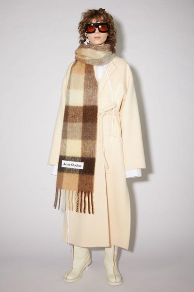 Scarves 2021 Autumn And Winter Nordic Minority Design AC Cashmere Imitation Women's Scarf Thickened Warm Tassel Fashion Outer Shawl, Blue;gray
Scarves 2021 Autumn And Winter Nordic Minority Design AC Cashmere Imitation Women's Scarf Thickened Warm Tassel Fashion Outer Shawl, Blue;gray