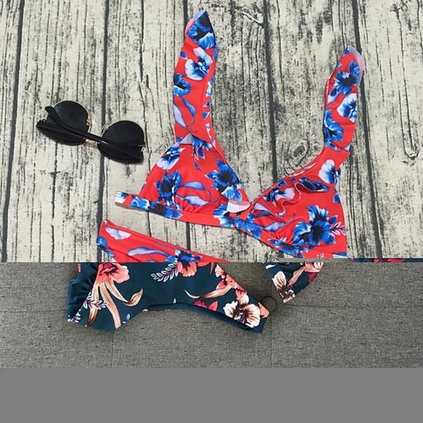 printed bikini ruffled swimsuit feminine swimwear european and american strap women women's, White;black
printed bikini ruffled swimsuit feminine swimwear european and american strap women women's, White;black