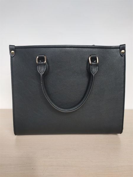 2022 luxury designer new marmont shoulder bag lady heart-shaped gold chain messenger bag pu leather handbag purse lady messenger bags
2022 luxury designer new marmont shoulder bag lady heart-shaped gold chain messenger bag pu leather handbag purse lady messenger bags