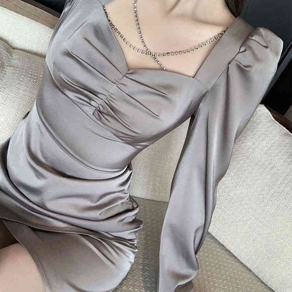 casual dresses women square collar long sleeve fashion mini club beading korean solid female clothes autumn elegant c8j7, Black;gray
casual dresses women square collar long sleeve fashion mini club beading korean solid female clothes autumn elegant c8j7, Black;gray