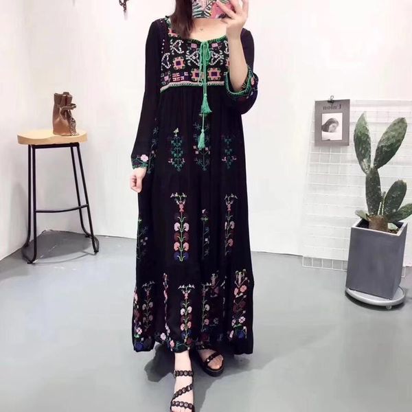 casual dresses long sleeve embroidery black maxi 2021 fall elegant floral causal muslim dress turkey arabic plus size clothing, Black;gray 
casual dresses long sleeve embroidery black maxi 2021 fall elegant floral causal muslim dress turkey arabic plus size clothing, Black;gray