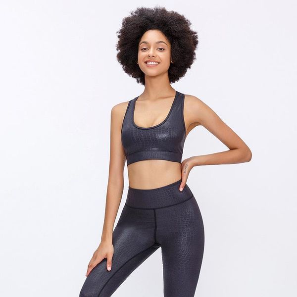 size crocodile foil print yoga legging women hight waist push up gym wear squat proof fitness workout full length sports pant outfits, White;red
size crocodile foil print yoga legging women hight waist push up gym wear squat proof fitness workout full length sports pant outfits, White;red
