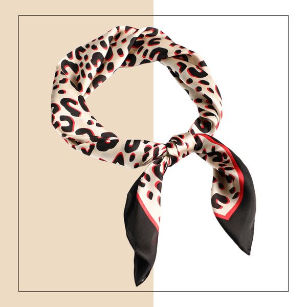 leopard silk small square lady spring and autumn korea new versatile art decoration multi-functional chic scarf, Blue;gray
leopard silk small square lady spring and autumn korea new versatile art decoration multi-functional chic scarf, Blue;gray