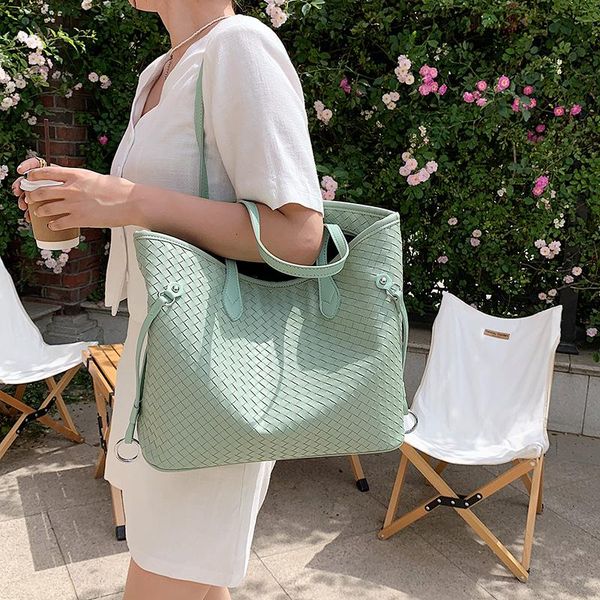 evening bags 2021 fashion woven large capacity ladies portable tote bag simple and versatile shoulder purses handbags sac a main
evening bags 2021 fashion woven large capacity ladies portable tote bag simple and versatile shoulder purses handbags sac a main