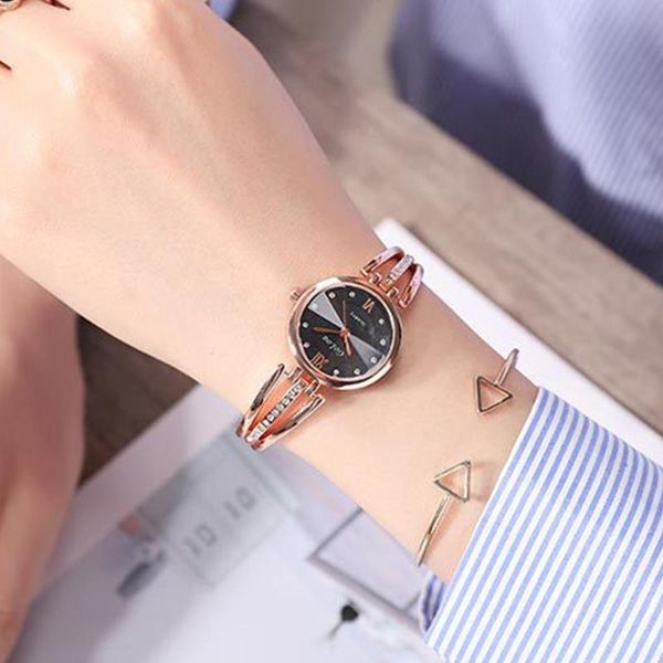 wristwatches arrival fashion bracelet watch woman alloy strap vintage trend ladies quartz wristwatch zegarek damski, Slivery;brown
wristwatches arrival fashion bracelet watch woman alloy strap vintage trend ladies quartz wristwatch zegarek damski, Slivery;brown