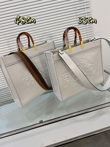 women designer bags handbag totes shoulder cross body square sheepskin chains lattice bag multi-functional and large-capacity must-have in w
women designer bags handbag totes shoulder cross body square sheepskin chains lattice bag multi-functional and large-capacity must-have in w