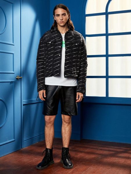 x unsuitable men flap pocket patched allover letter graphic winter coat r19m#, Black;brown 
x unsuitable men flap pocket patched allover letter graphic winter coat r19m#, Black;brown
