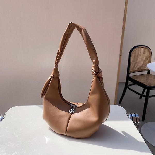 women hobos soft leather handbag shoulder bag solid color french style 2021 trend bolsa feminina totes
women hobos soft leather handbag shoulder bag solid color french style 2021 trend bolsa feminina totes