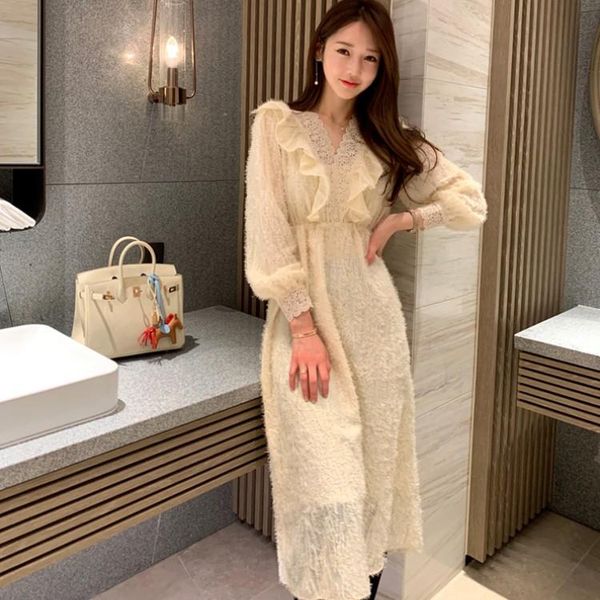 elegant v-neck lace patchwork ruffles tassel design dress korea vintage high waist casual a-line party dresses vestidos, Black;gray
elegant v-neck lace patchwork ruffles tassel design dress korea vintage high waist casual a-line party dresses vestidos, Black;gray