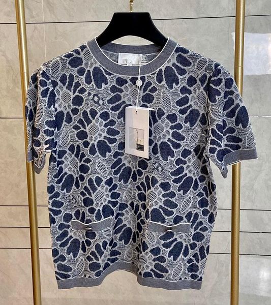 women's polos luxury designer women high end 1:1 bauhinia series hollow out short sleeve knitted graphic t shirts tee, White
women's polos luxury designer women high end 1:1 bauhinia series hollow out short sleeve knitted graphic t shirts tee, White
