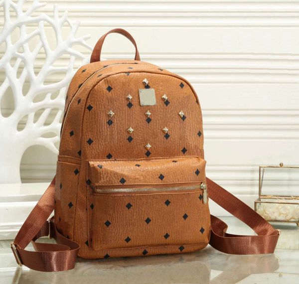 21ss fashionable backpacks style digner student bags schoolbag with liuding decoration classic letter printing backpack high quality
21ss fashionable backpacks style digner student bags schoolbag with liuding decoration classic letter printing backpack high quality