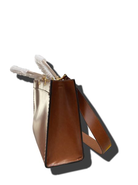 handbag luxurys bags designer tote bag branded crossbody brown fashion style large capacity travel and leisure convenient versati
handbag luxurys bags designer tote bag branded crossbody brown fashion style large capacity travel and leisure convenient versati