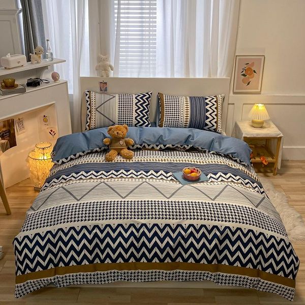 bedding sets children's cotton reactive printing 4pcs set simple geometric 3pcs gift
bedding sets children's cotton reactive printing 4pcs set simple geometric 3pcs gift