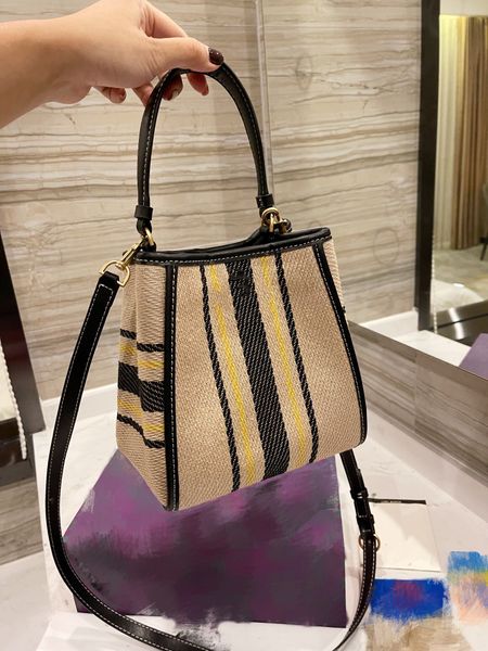 new striped bucket bag linen + leather material women's beach handbag deformable fashion shoulder bags retro style hardware cute purse
new striped bucket bag linen + leather material women's beach handbag deformable fashion shoulder bags retro style hardware cute purse