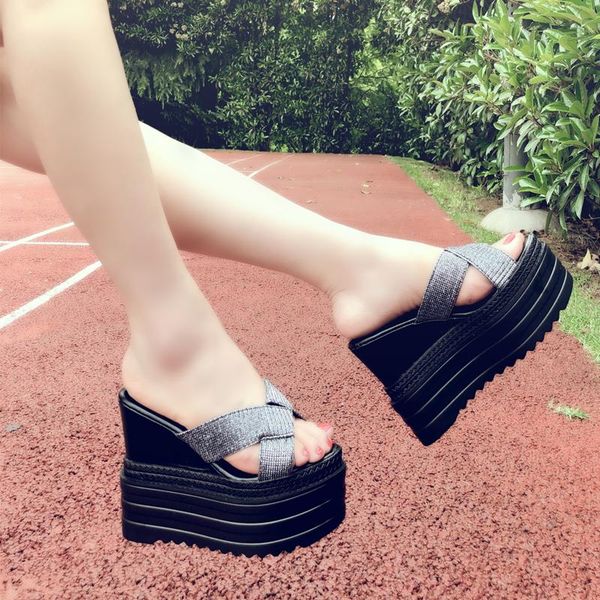 slippers fashion 2021 summer thick bottom 13cm supper high heel wedges sandals women shoes platform, Black
slippers fashion 2021 summer thick bottom 13cm supper high heel wedges sandals women shoes platform, Black