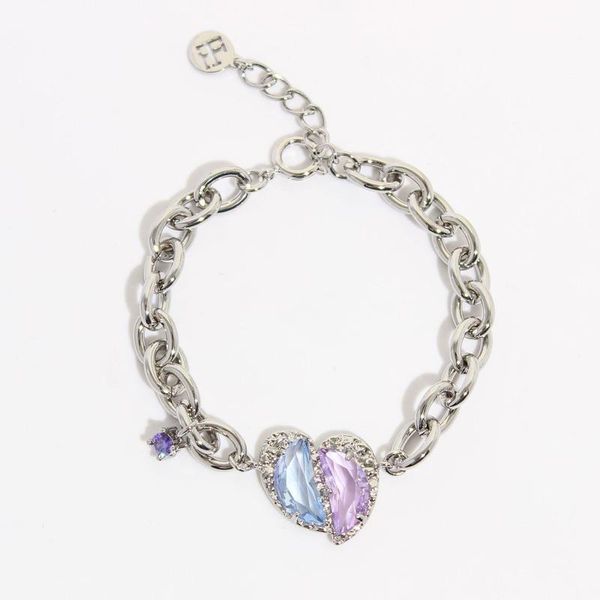 charm bracelets love heart series metal wind stitching hit color gem european and american, Golden;silver
charm bracelets love heart series metal wind stitching hit color gem european and american, Golden;silver
