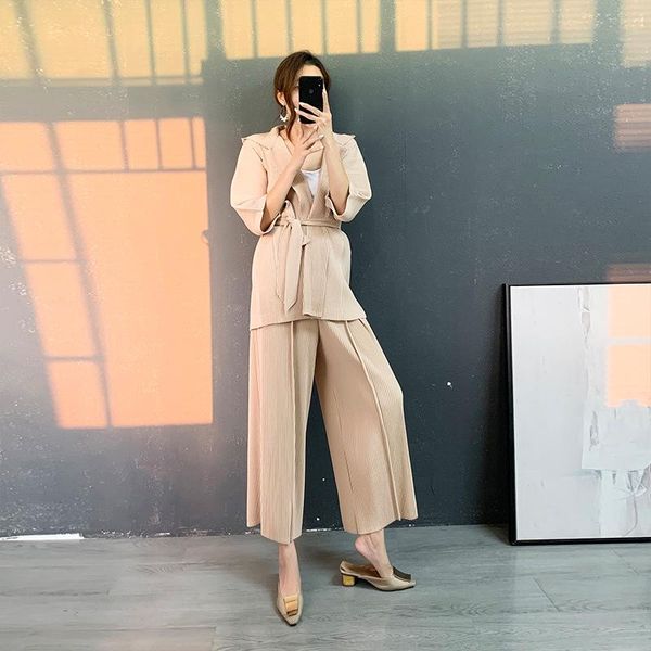 women's two piece pants plus size women suit for autumn and winter 2021 thick lace-up hooded jacket + straight stretch miyake pleated s, White
women's two piece pants plus size women suit for autumn and winter 2021 thick lace-up hooded jacket + straight stretch miyake pleated s, White