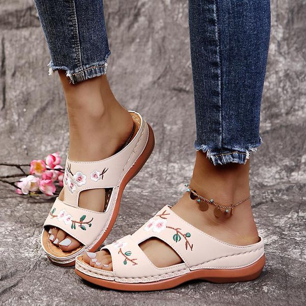 slippers women's national color thick bottom large size 35-43 flat shoes leisure fashion sandals 2021 summer, Black
slippers women's national color thick bottom large size 35-43 flat shoes leisure fashion sandals 2021 summer, Black