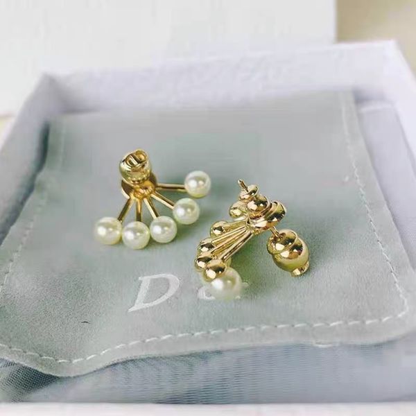 75% off luxury jewelry fan-shaped earrings with letters hanging behind earrings clearance, Golden;silver
75% off luxury jewelry fan-shaped earrings with letters hanging behind earrings clearance, Golden;silver