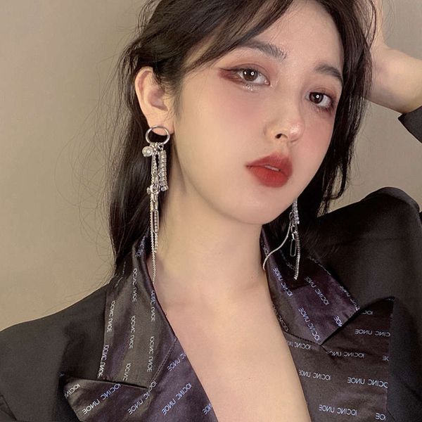 2020 new fashion net red exaggerated tassel personality style long temperament earrings, Black
2020 new fashion net red exaggerated tassel personality style long temperament earrings, Black