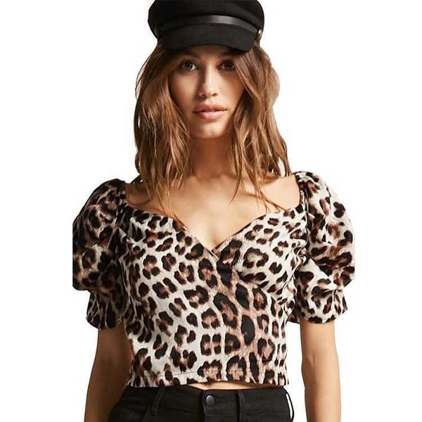 wholesale sale ladies surplice neckline short ruched sleeves leopard print wrap front crop top, Black;white
wholesale sale ladies surplice neckline short ruched sleeves leopard print wrap front crop top, Black;white