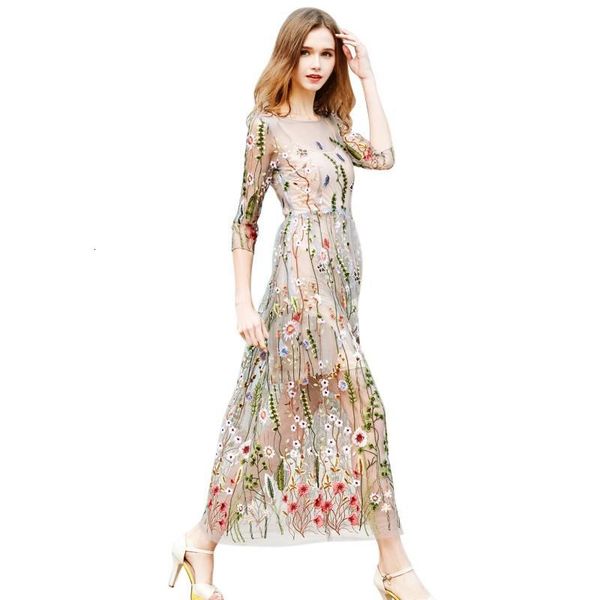 casual dresses lace flower embroidery mesh dress o neck slim lady summer girl clothing two pieces set lxxk, Black;gray
casual dresses lace flower embroidery mesh dress o neck slim lady summer girl clothing two pieces set lxxk, Black;gray