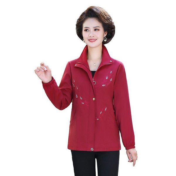 women's jackets embroidery short coat women 2021 spring autumn loose plus size 4xl middle-aged elderly mothers casual female, Black;brown
women's jackets embroidery short coat women 2021 spring autumn loose plus size 4xl middle-aged elderly mothers casual female, Black;brown
