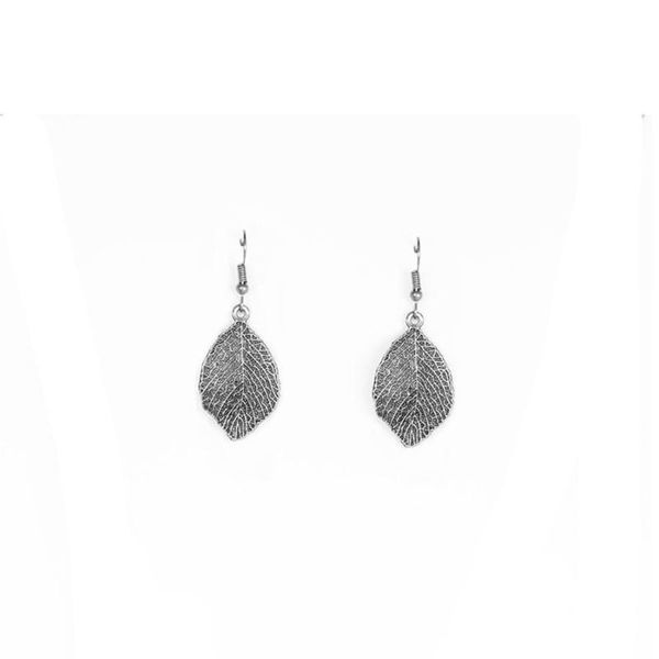 chains 2021 jewelry set retro leaves women's necklace pendant contracted manufacturers for straight leaf earrings can be wholesale, Silver
chains 2021 jewelry set retro leaves women's necklace pendant contracted manufacturers for straight leaf earrings can be wholesale, Silver